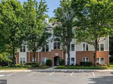 1511 N POINT DRIVE, Unit 201, RESTON, VA 20194