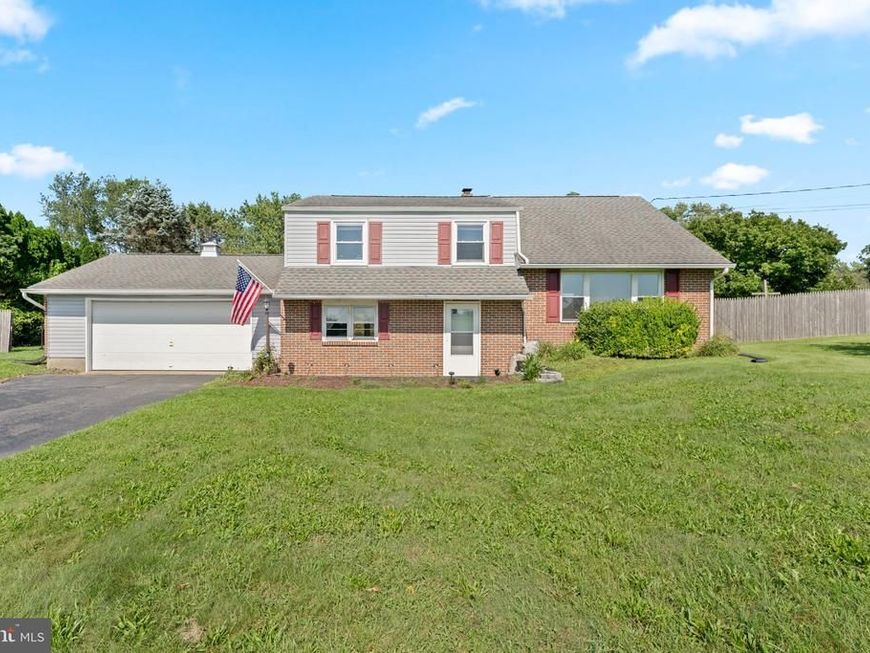 29 Dairy Lane, Barto, PA 19504 Main Photo