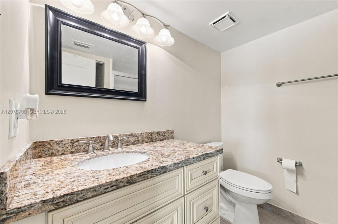 5510 Lakeside Dr , Unit 108, Margate, FL 33063 Photo