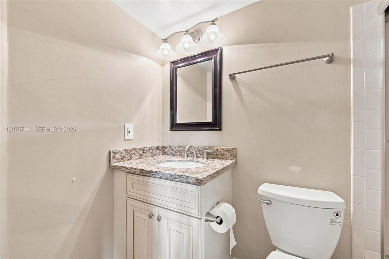 5510 Lakeside Dr , Unit 108, Margate, FL 33063 Photo