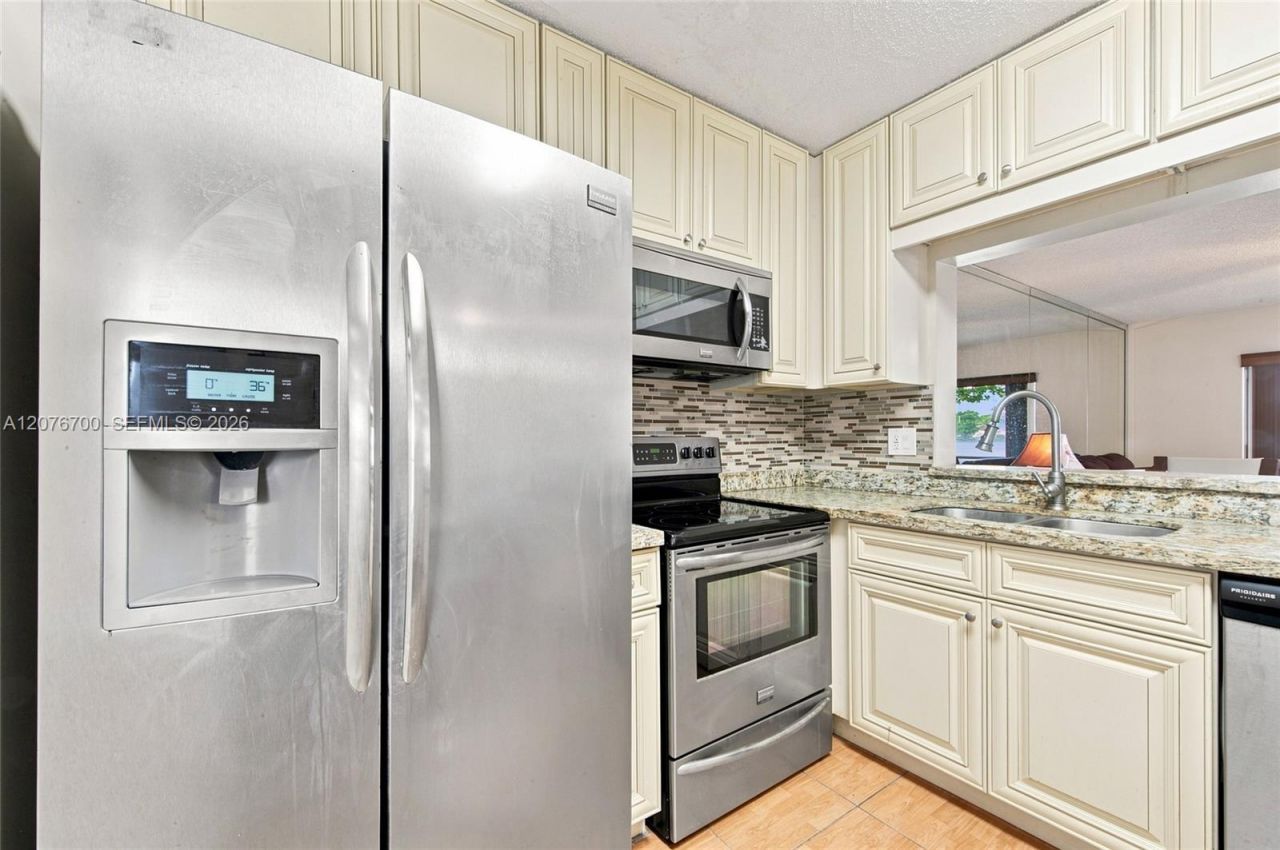 5510 Lakeside Dr , Unit 108, Margate, FL 33063 Photo