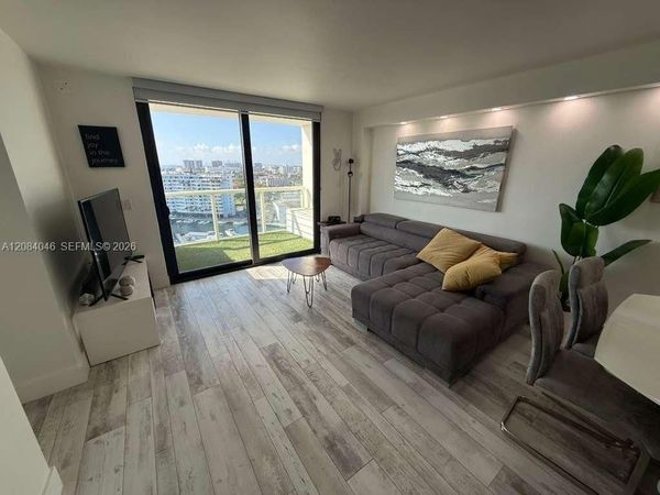 13499 Biscayne Blvd , Unit 1414, North Miami, FL 33181