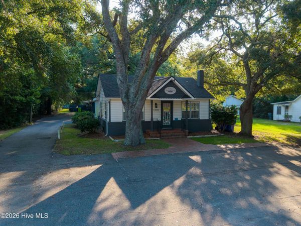 1330 N Howe Street , Southport, NC 28461