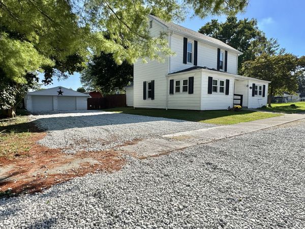 179 Cross, Clayton, IN 46118
