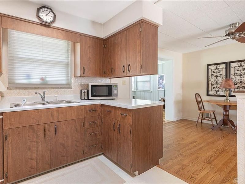 3903 Mengel Drive, Kettering, OH 45429 Photo 9