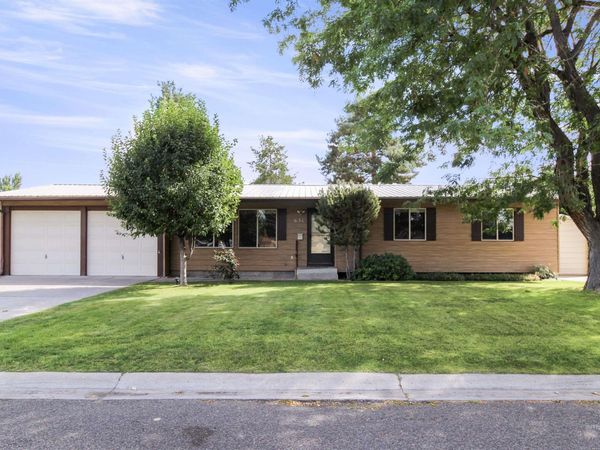 631 E 18th, Burley, ID 83318