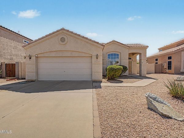 7355 E LOBO Avenue, Mesa, AZ 85209