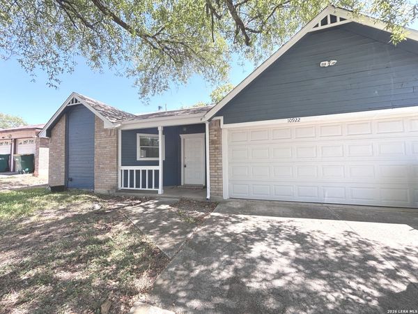 10922 FOREST SMT, Live Oak, TX 78233
