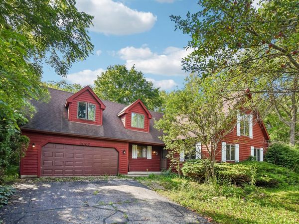3007 Garden Lane , Crystal Lake, IL 60012