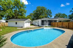 5135 Conway Street photo 4