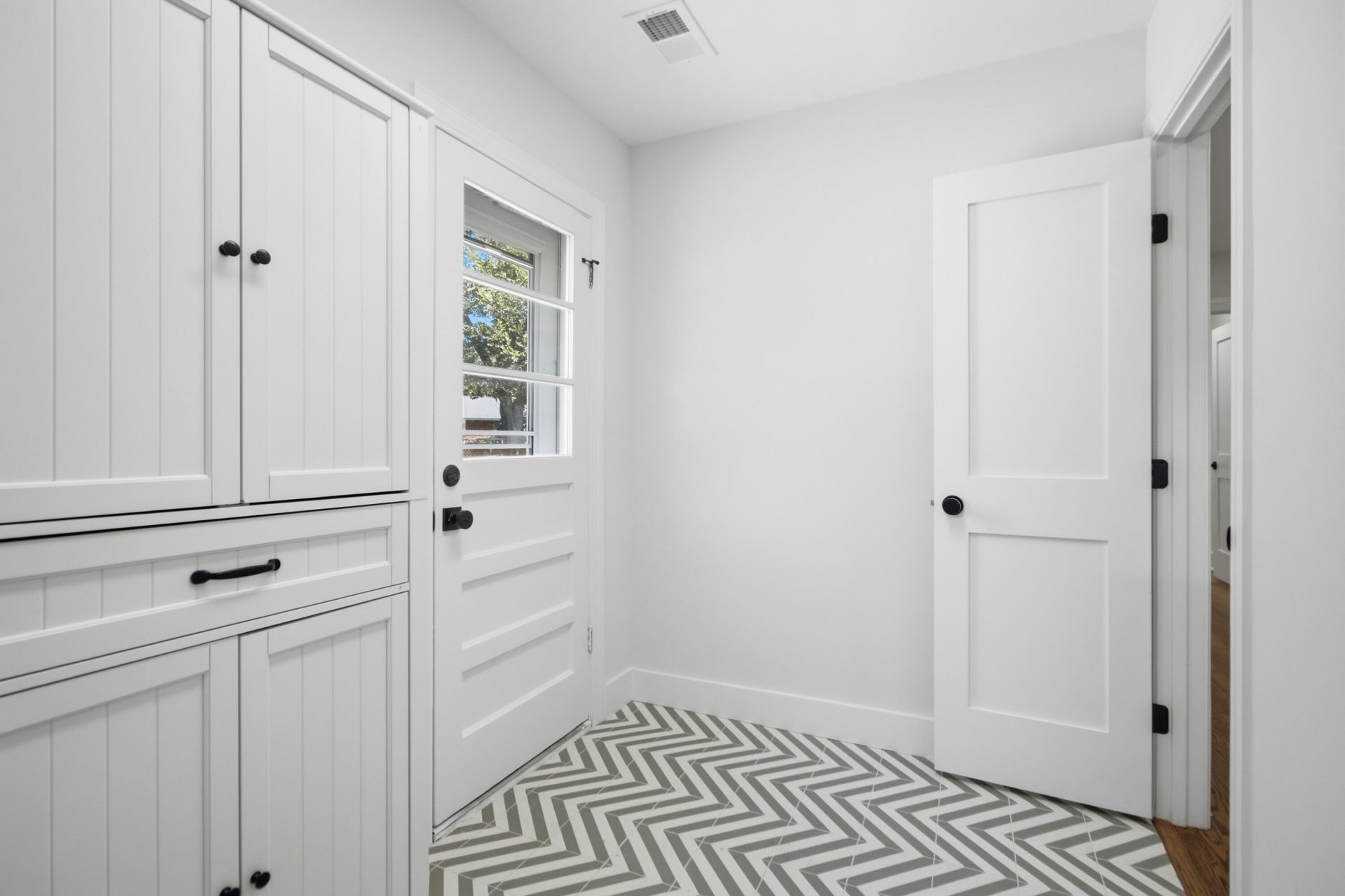 5135 Conway Street Photo 25
