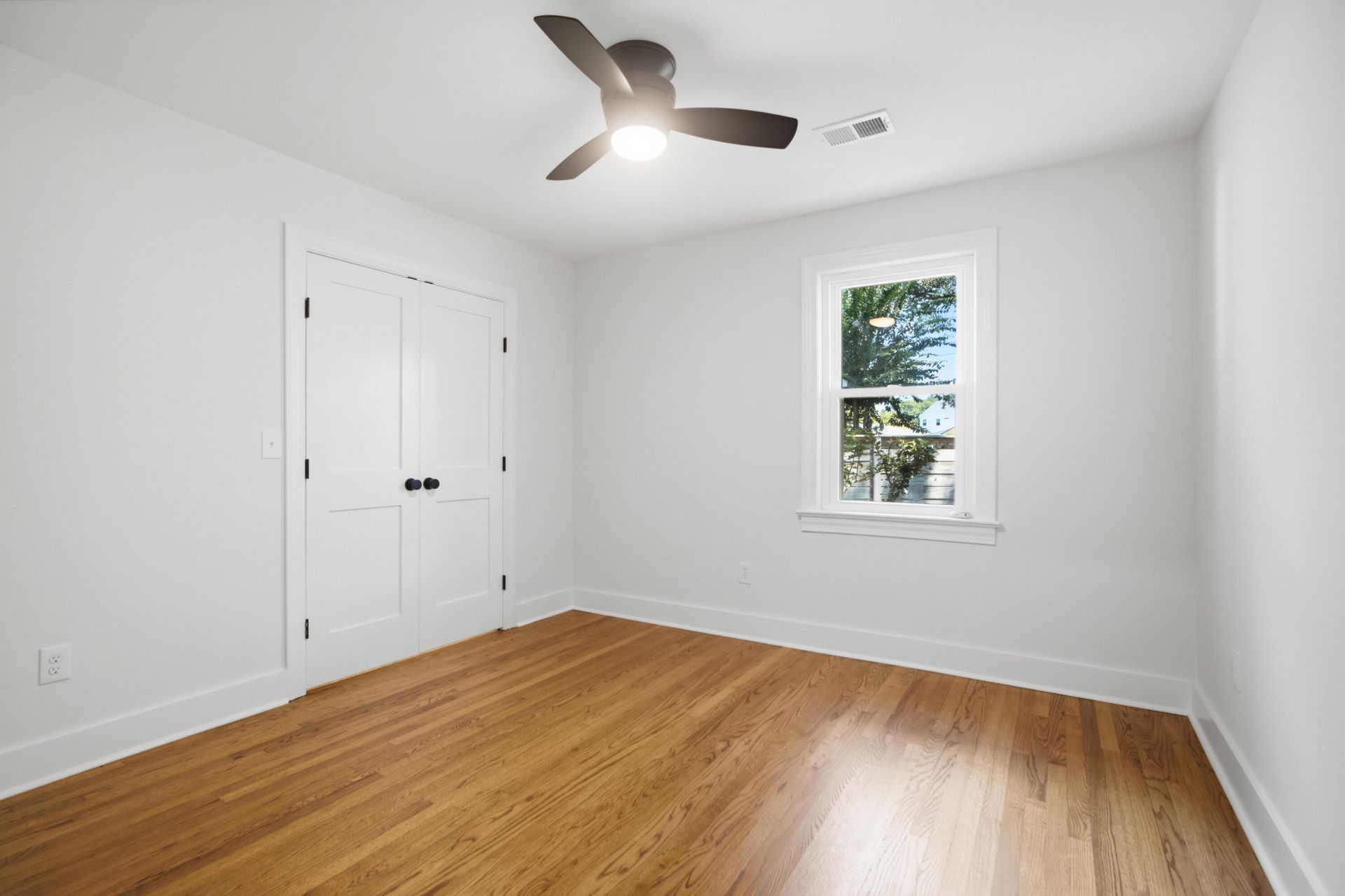 5135 Conway Street Photo 26