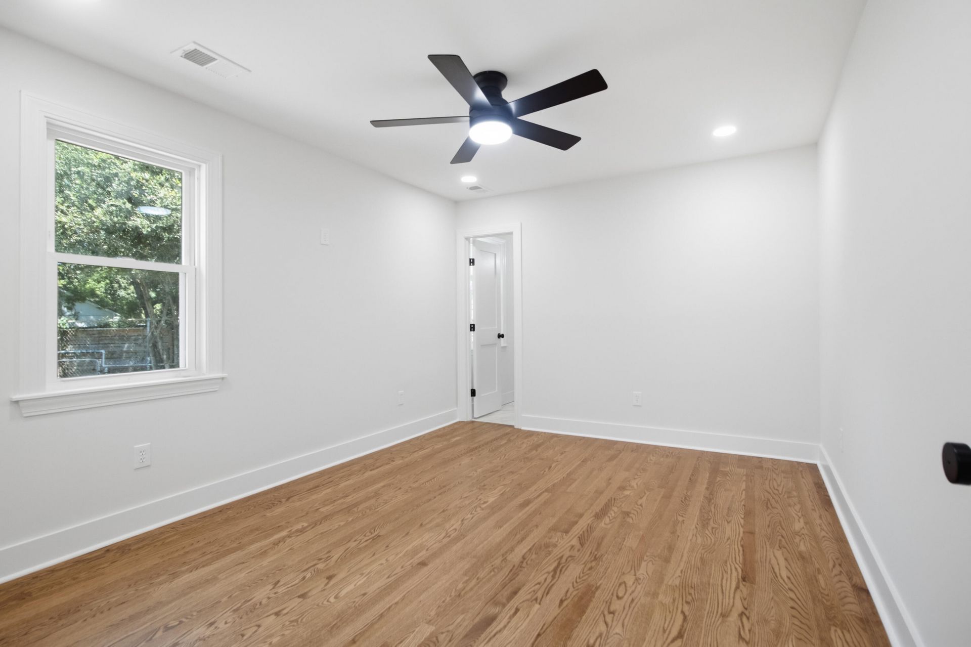 5135 Conway Street Photo 34