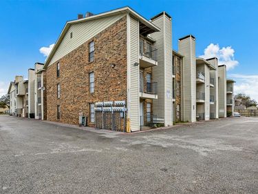 9520 Royal Lane, Unit 321, Dallas, TX 75243