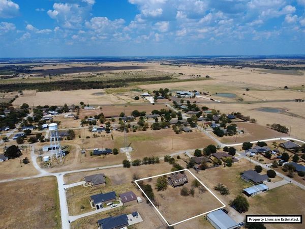 510 E Tower Street , Frost, TX 76641