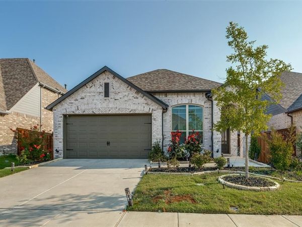 1904 Dappled Grey Avenue, Aubrey, TX 76227