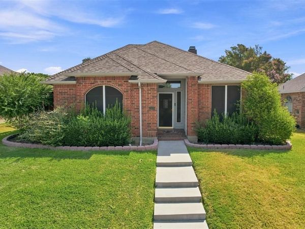 2126 Greenstone Trail, Carrollton, TX 75010