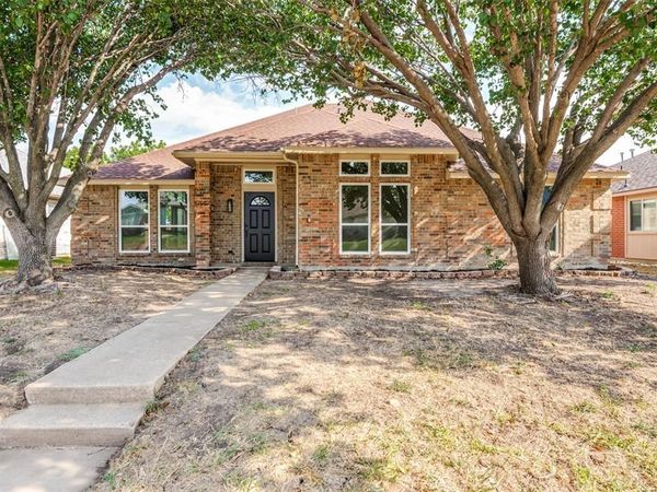 5849 Baker Drive, The Colony, TX 75056