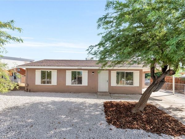 2210 Packard Place, North Las Vegas, NV 89030