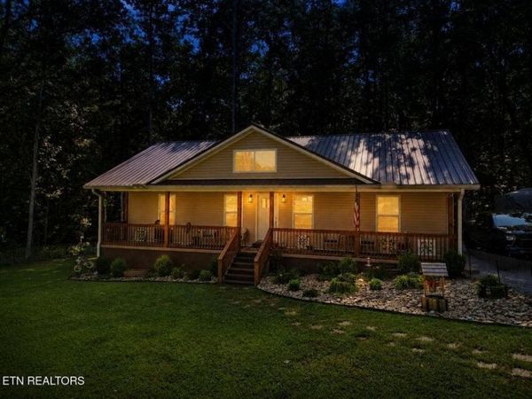 2067 Allardt Tinch Rd, Jamestown, TN 38556
