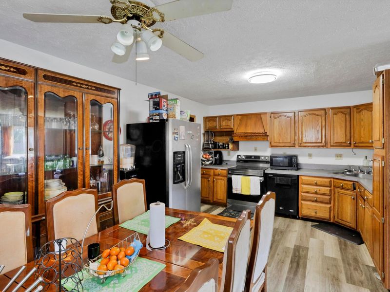 7400 Marlan Avenue , Reynoldsburg, OH 43068 Photo 10