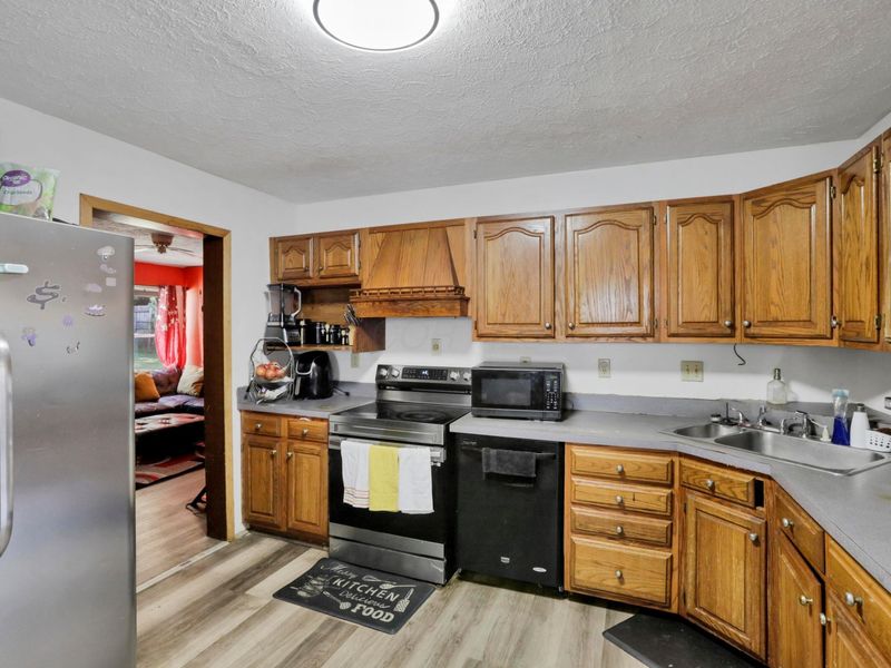 7400 Marlan Avenue , Reynoldsburg, OH 43068 Photo 11
