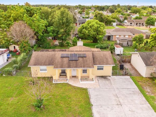 558 BROADMOOR DRIVE , ORLANDO, FL 32809