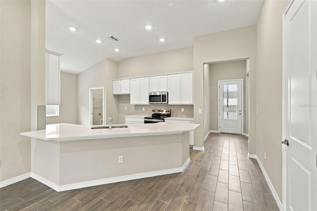 1247 Honeycomb Place, Seffner, FL 33584 Photo
