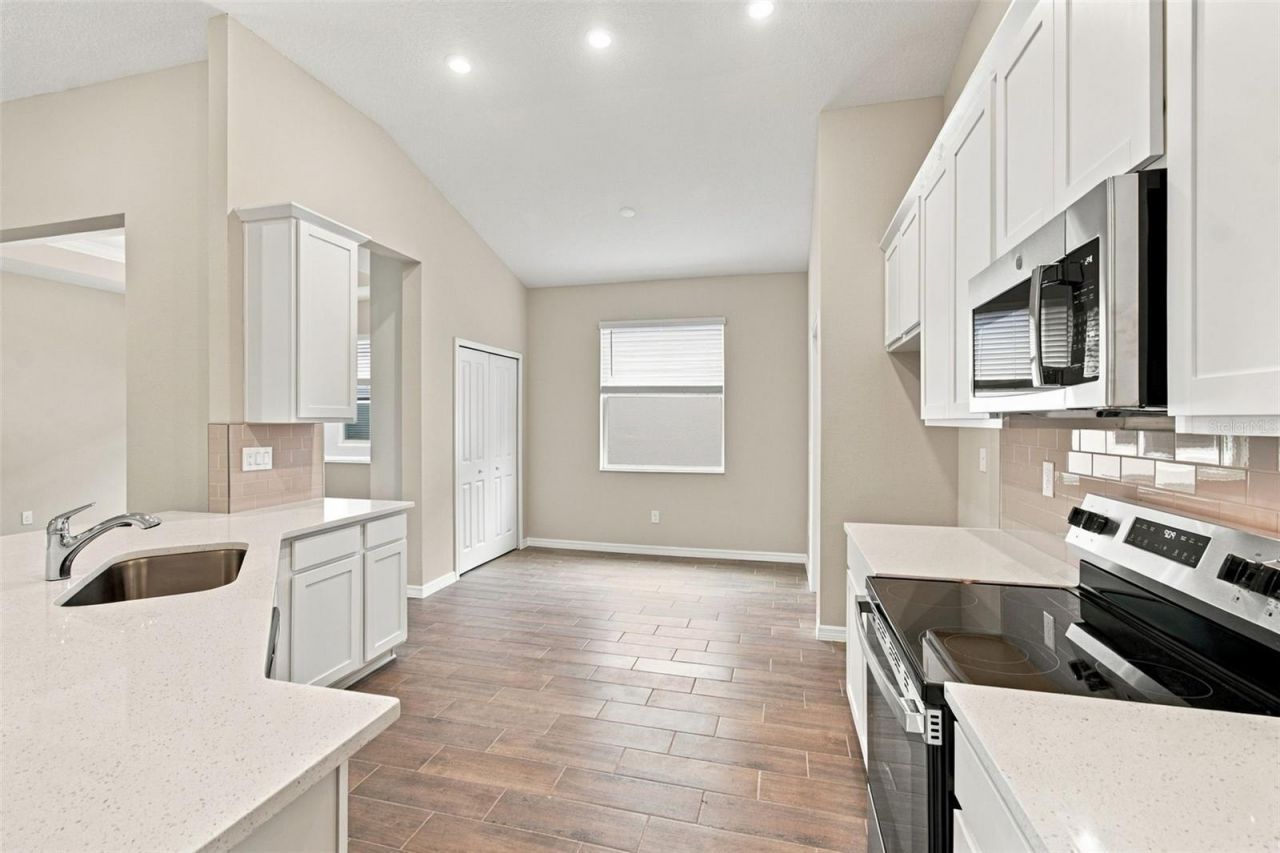 1247 Honeycomb Place, Seffner, FL 33584 Photo