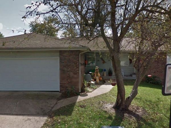 30 Sundowner Lane, Springfield, IL 62711
