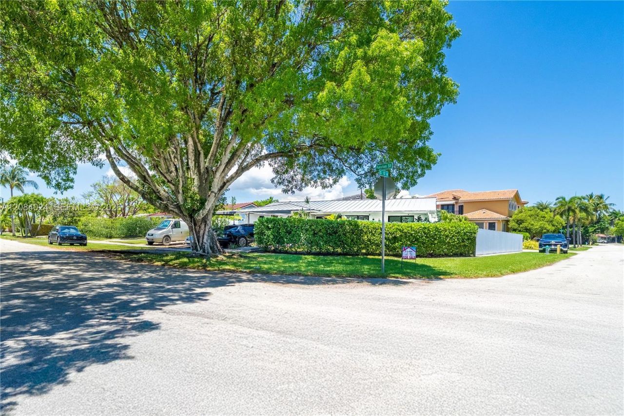 1301 Funston St, Hollywood, FL 33019 Photo