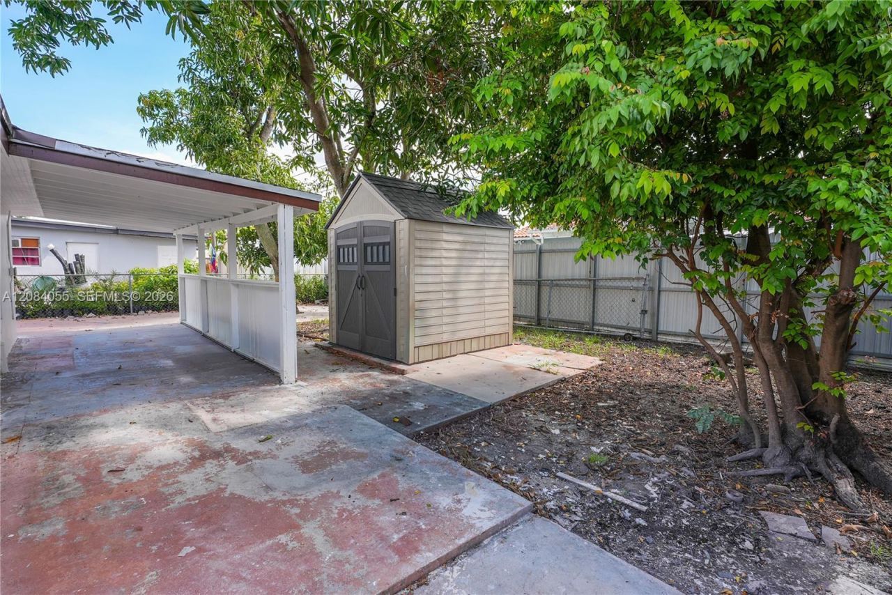 4795 E 8th Ct, Hialeah, FL 33013 Photo