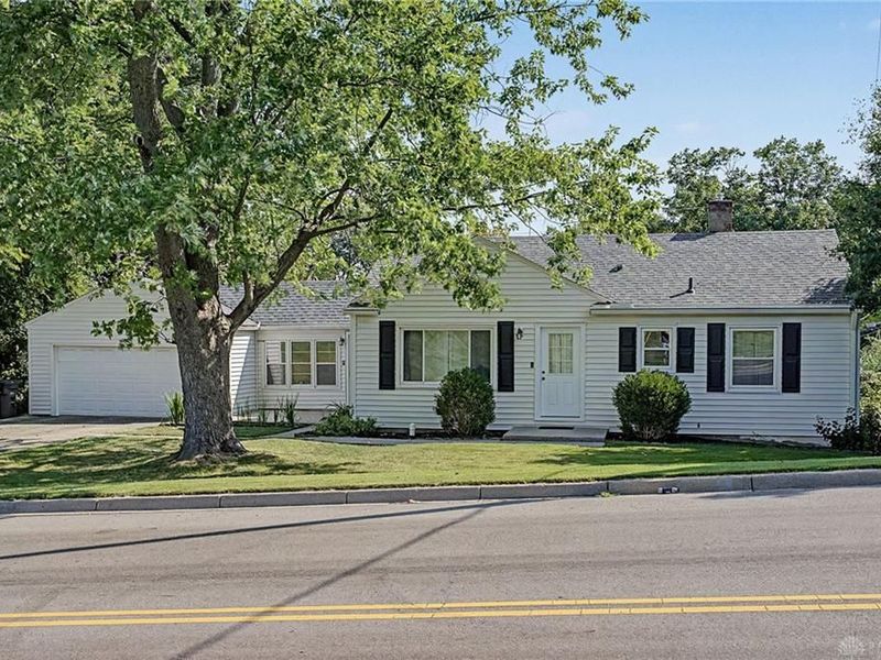 650 S Elm Street, West Carrollton, OH 45449 Photo 4