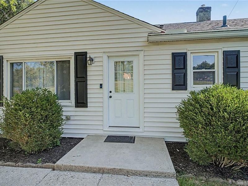 650 S Elm Street, West Carrollton, OH 45449 Photo 6