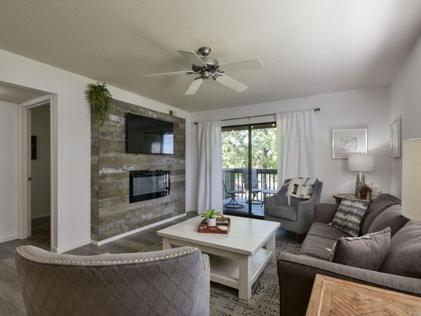 186 Bunker Ridge Drive, Unit Apt 8, Branson, MO 65616
