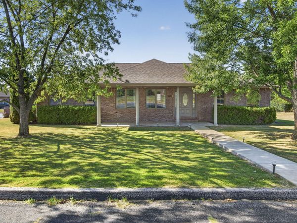 2403 Fruit Station Drive , Mountain Grove, MO 65711