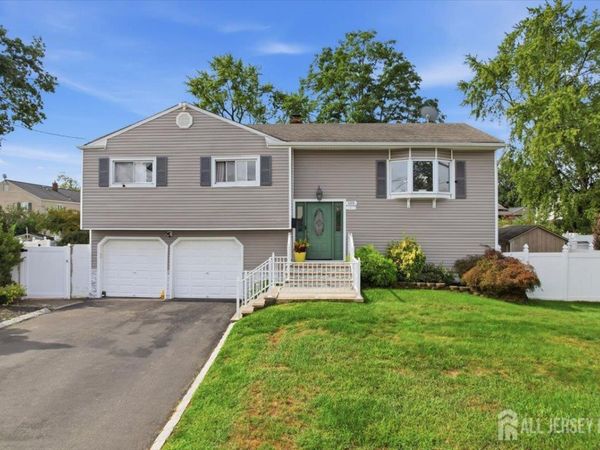 105 Osceola Avenue , Middlesex, NJ 08846