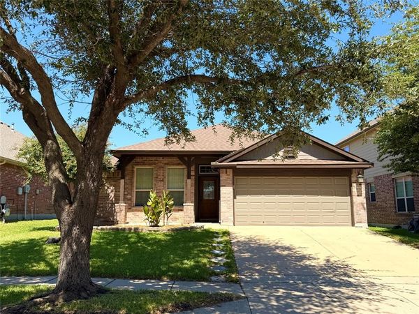 10356 Bradshaw Drive , Fort Worth, TX 76108
