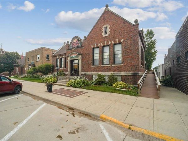 1209 14Th Avenue, Eldora, IA 50627