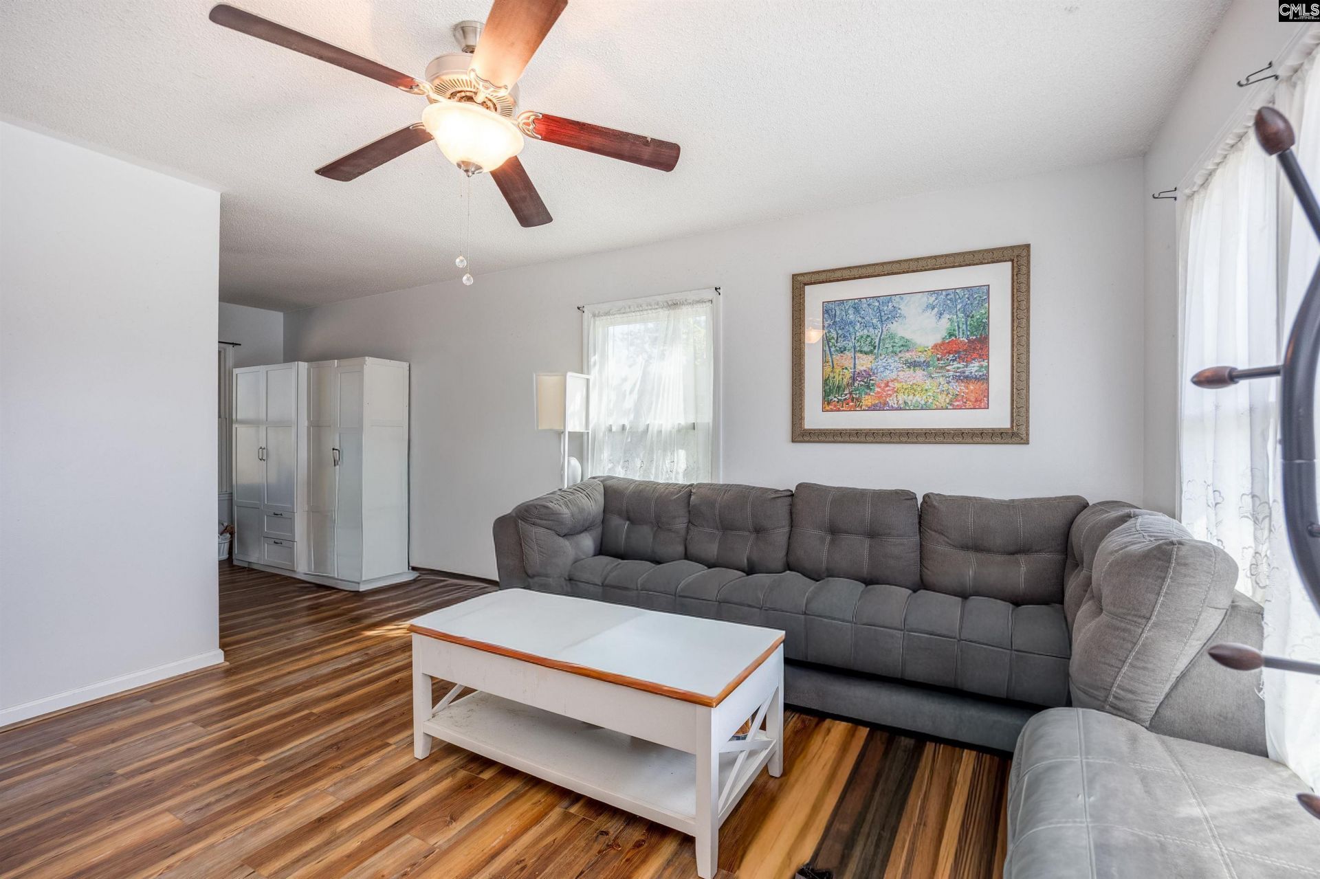 2113 Bateman Boulevard  Photo 5