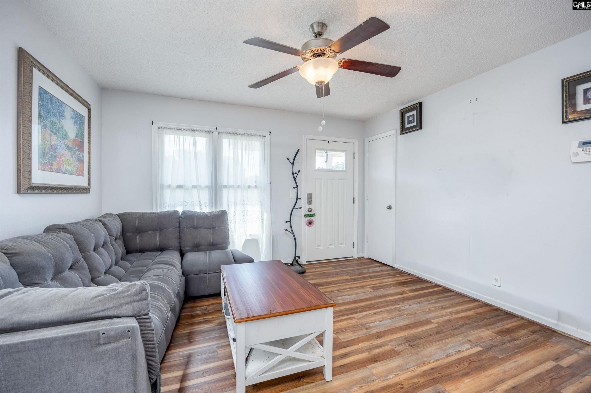 2113 Bateman Boulevard  Photo 6