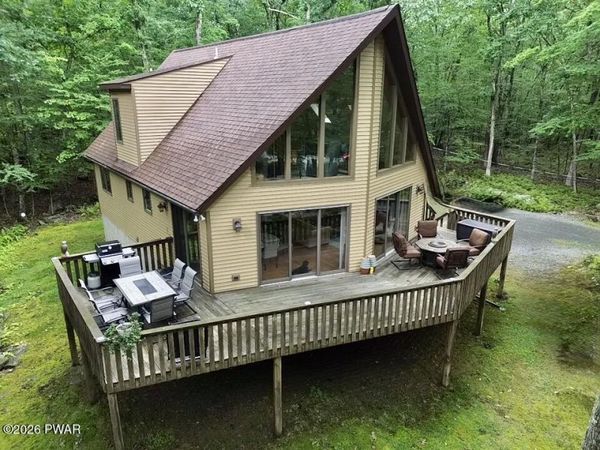 1036 Stone Crop Road , Hawley, PA 18428