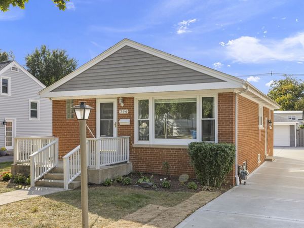 794 S Fairfield Avenue , Elmhurst, IL 60126