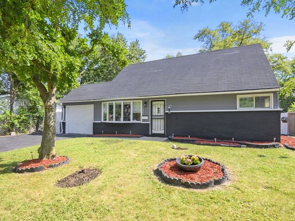 21801 Central Park Avenue , Park Forest, IL 60466
