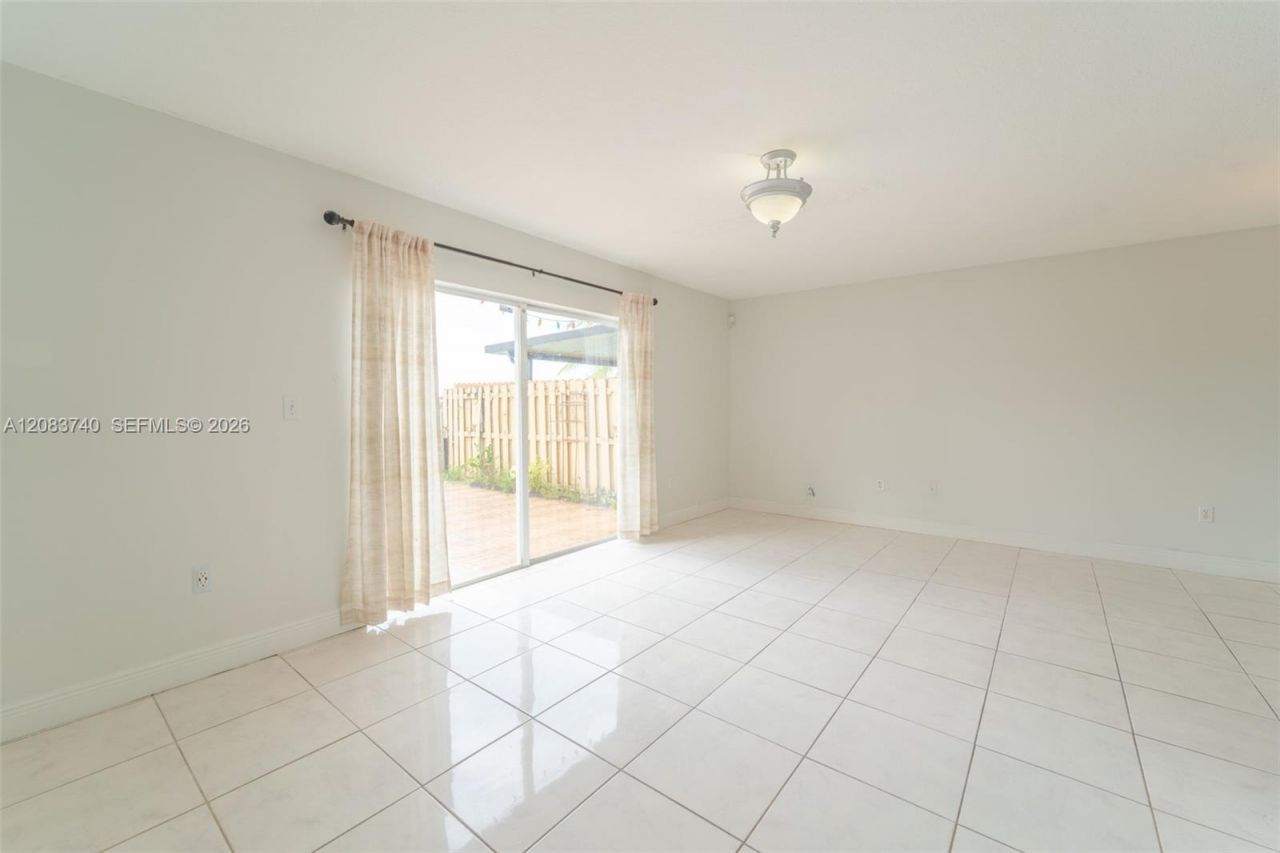 13975 SW 179th St , Miami, FL 33177 Photo