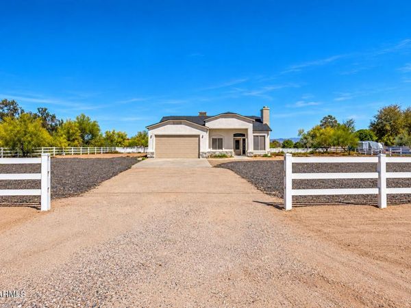 19218 E HUNT Highway, Queen Creek, AZ 85142