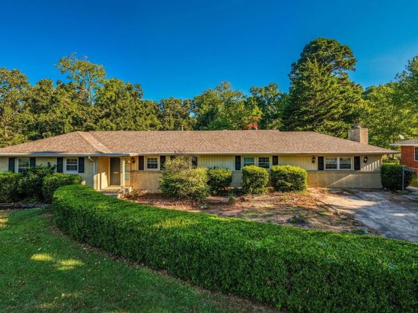 7210 W Markham Street, Little Rock, AR 72205