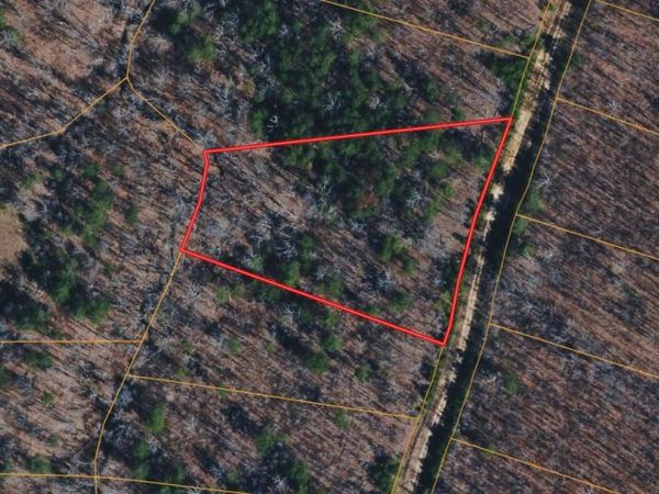 2 Timber View Road, Pikeville, TN 37367