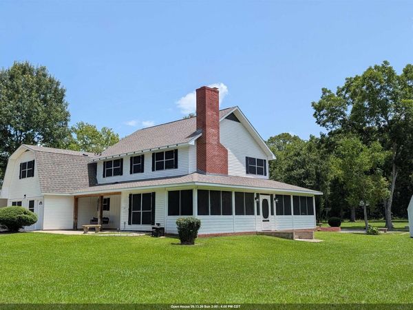 7944 Comite Acres Dr, Baker, LA 70714