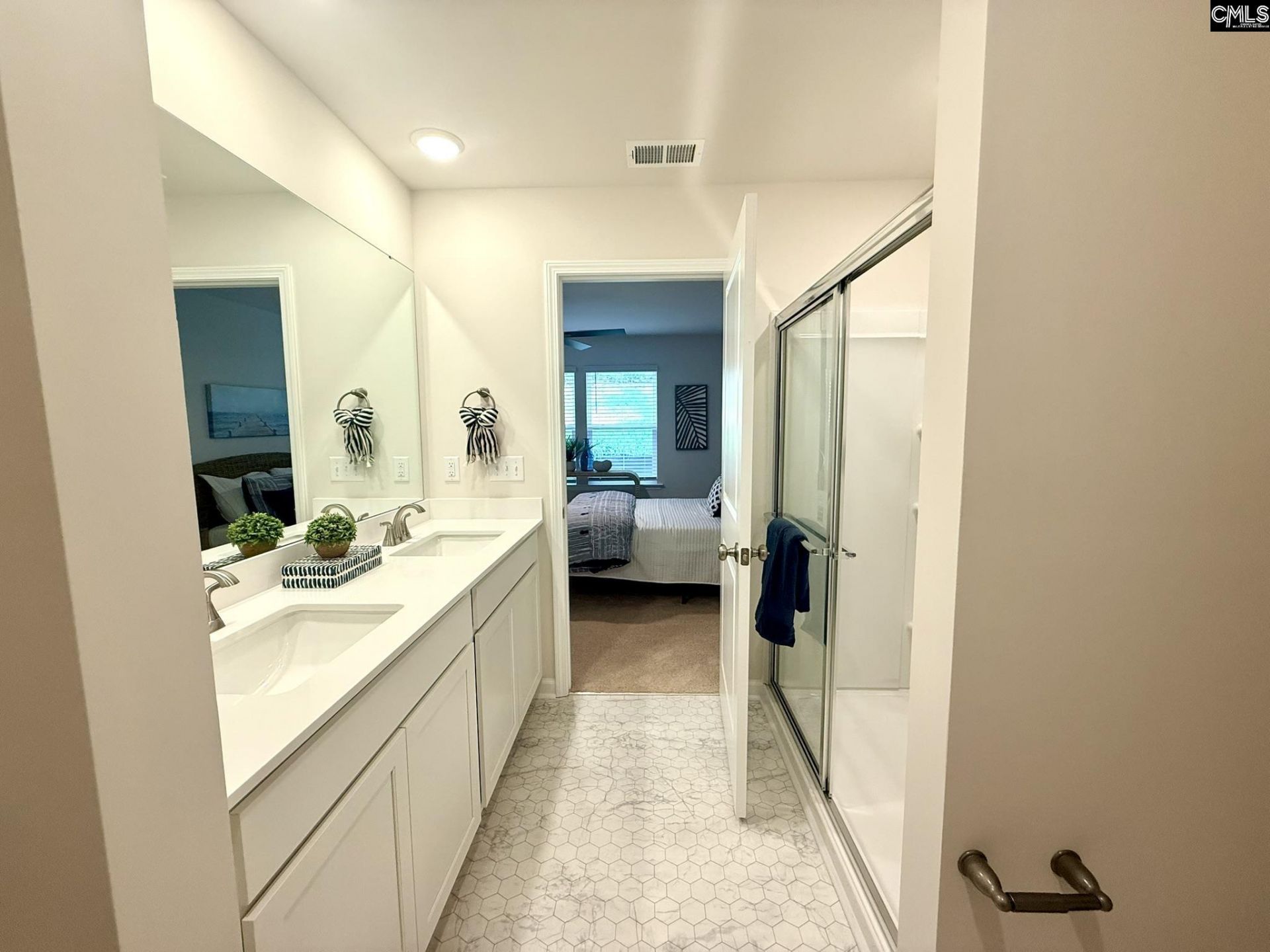 1110 Tabor Place  Photo 32